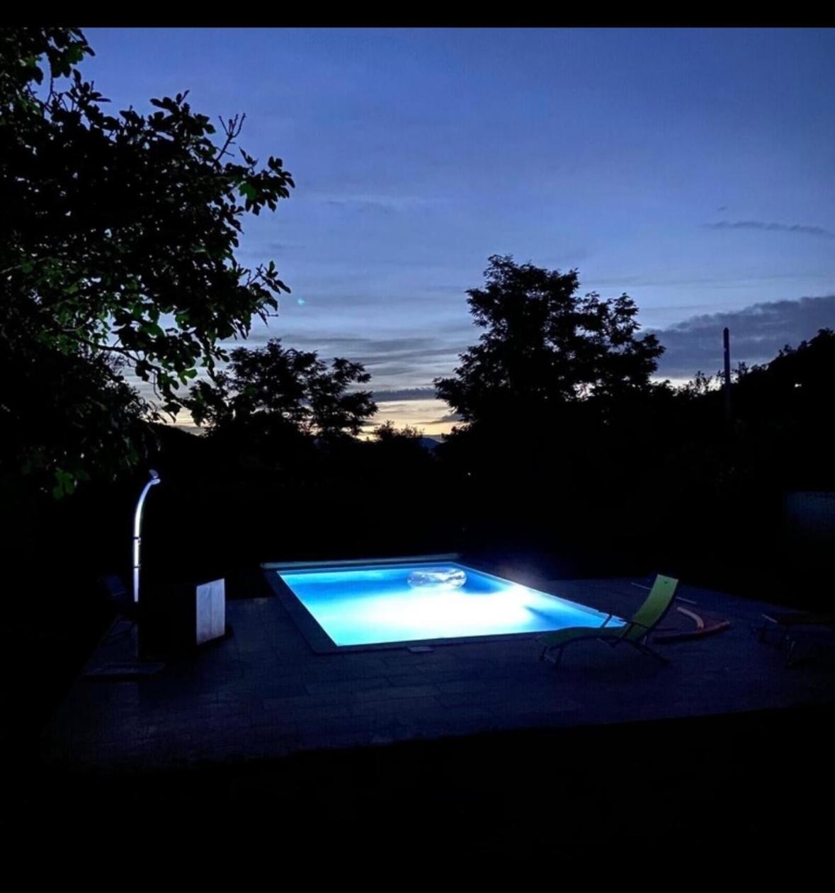 Modernisiertes Ferienhaus Mit Pool Villa Sampzon Luaran gambar